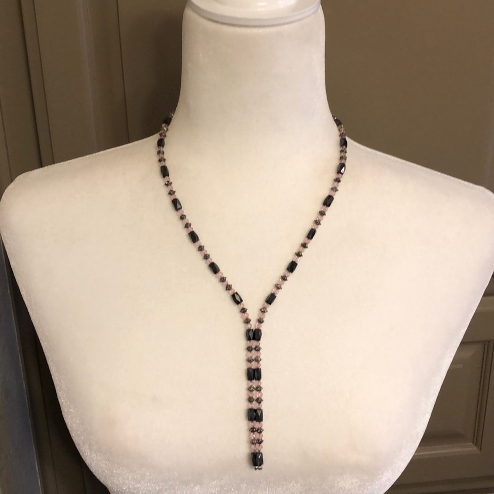 Elegant Black and Pink Beaded Necklace